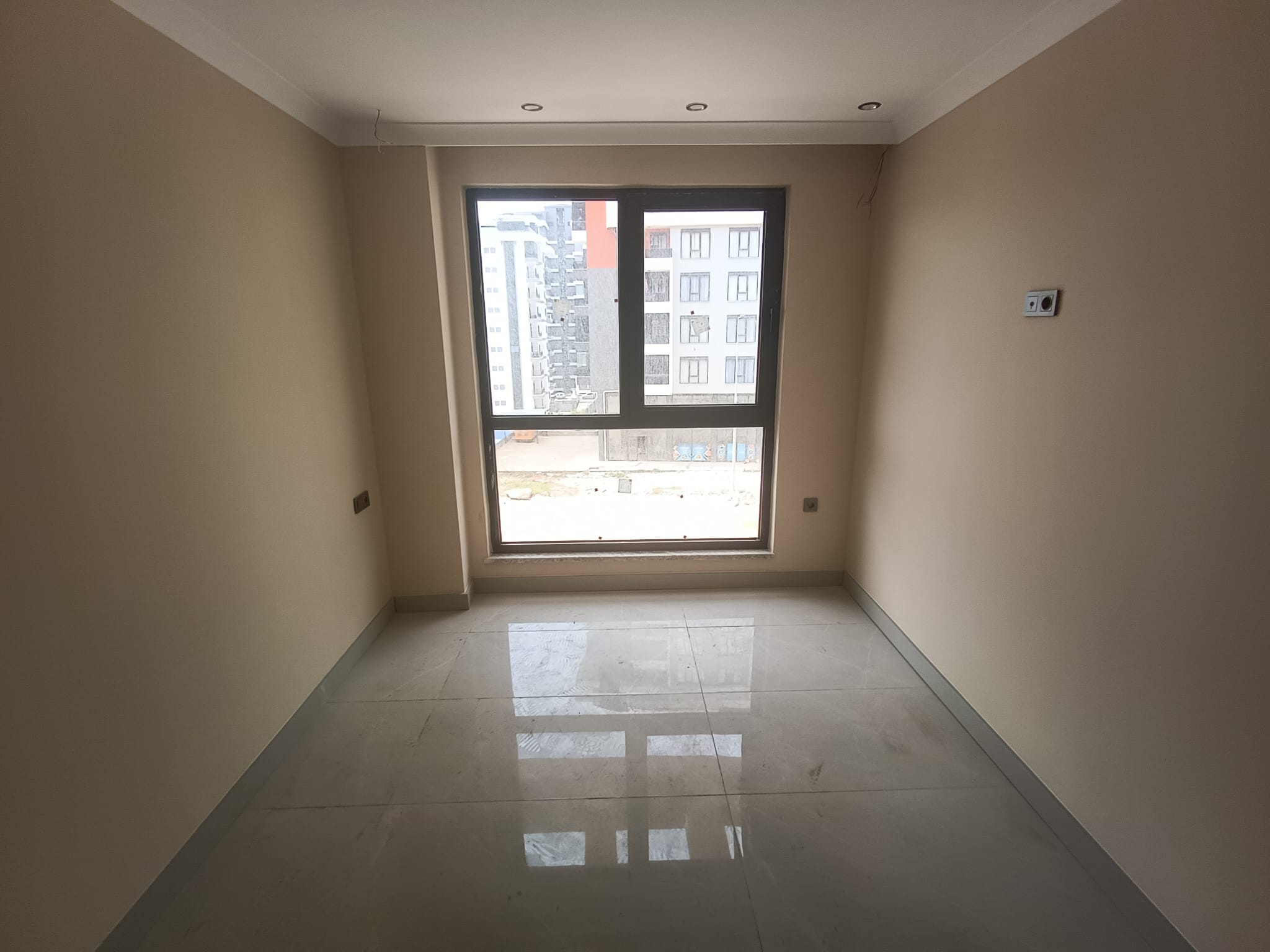 1+1 apartment in the center of Mahmutlar - affordable price, new building