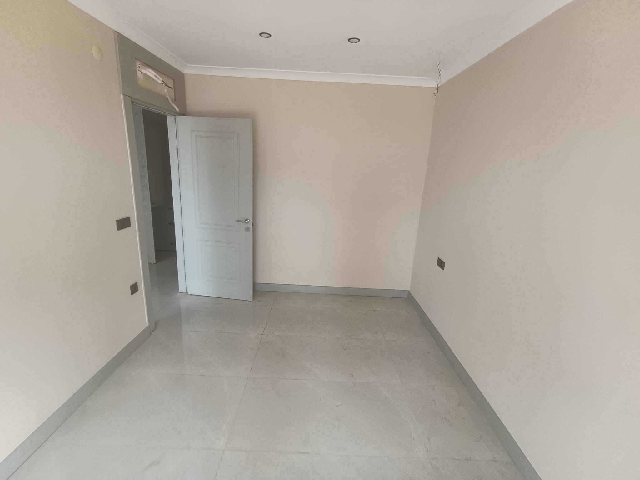 1+1 apartment in the center of Mahmutlar - affordable price, new building