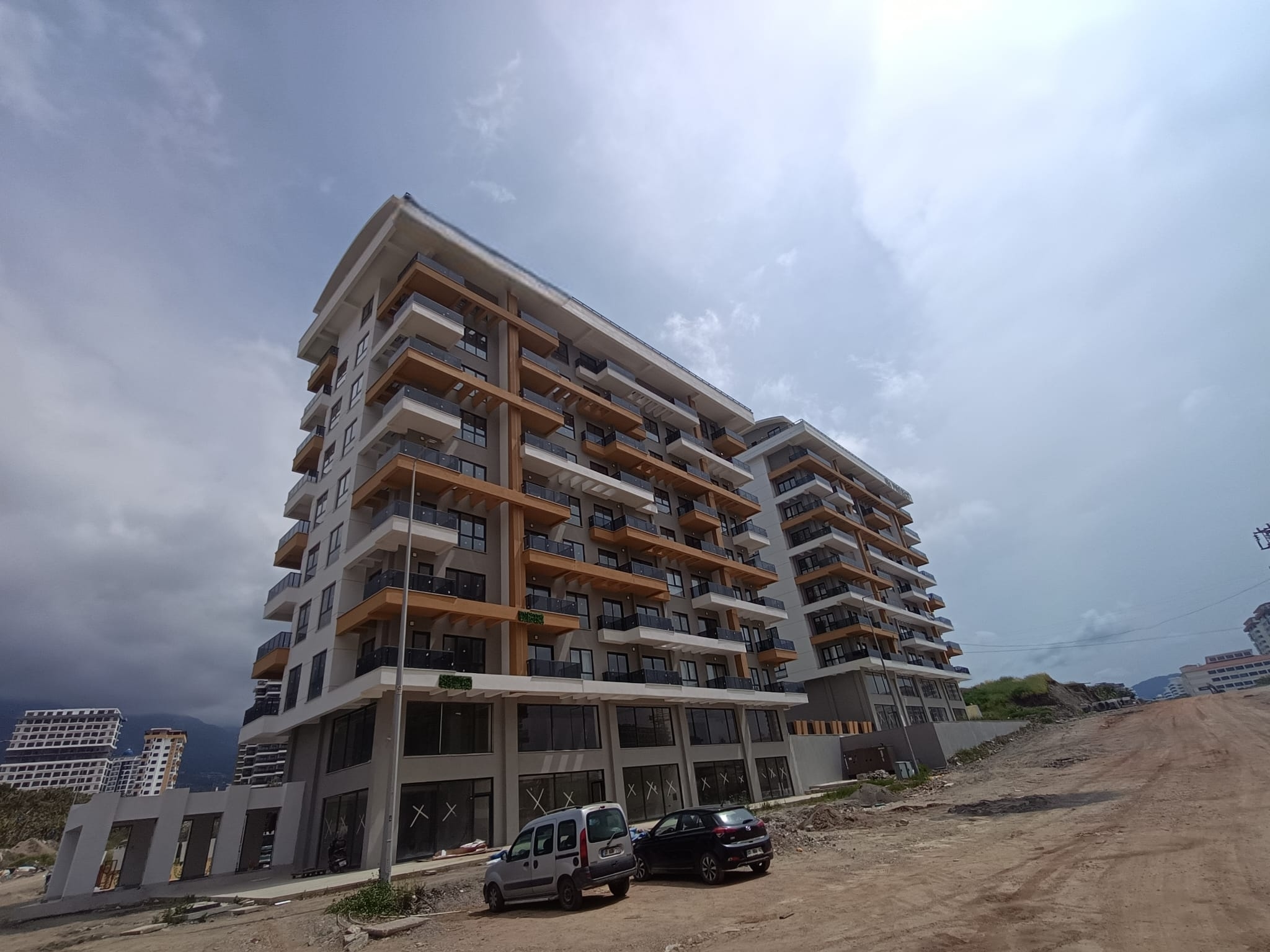 1+1 apartment in the center of Mahmutlar - affordable price, new building
