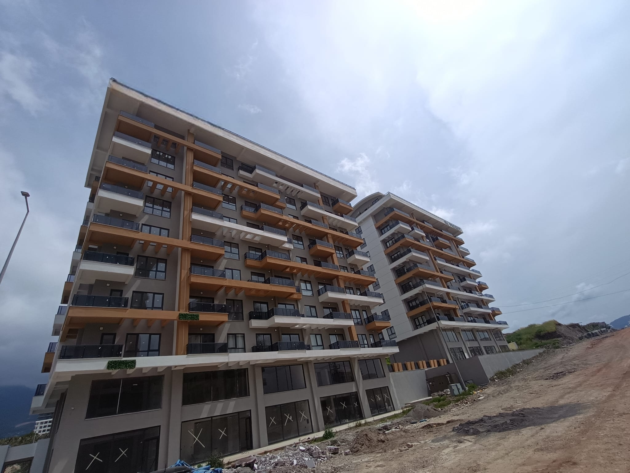1+1 apartment in the center of Mahmutlar - affordable price, new building