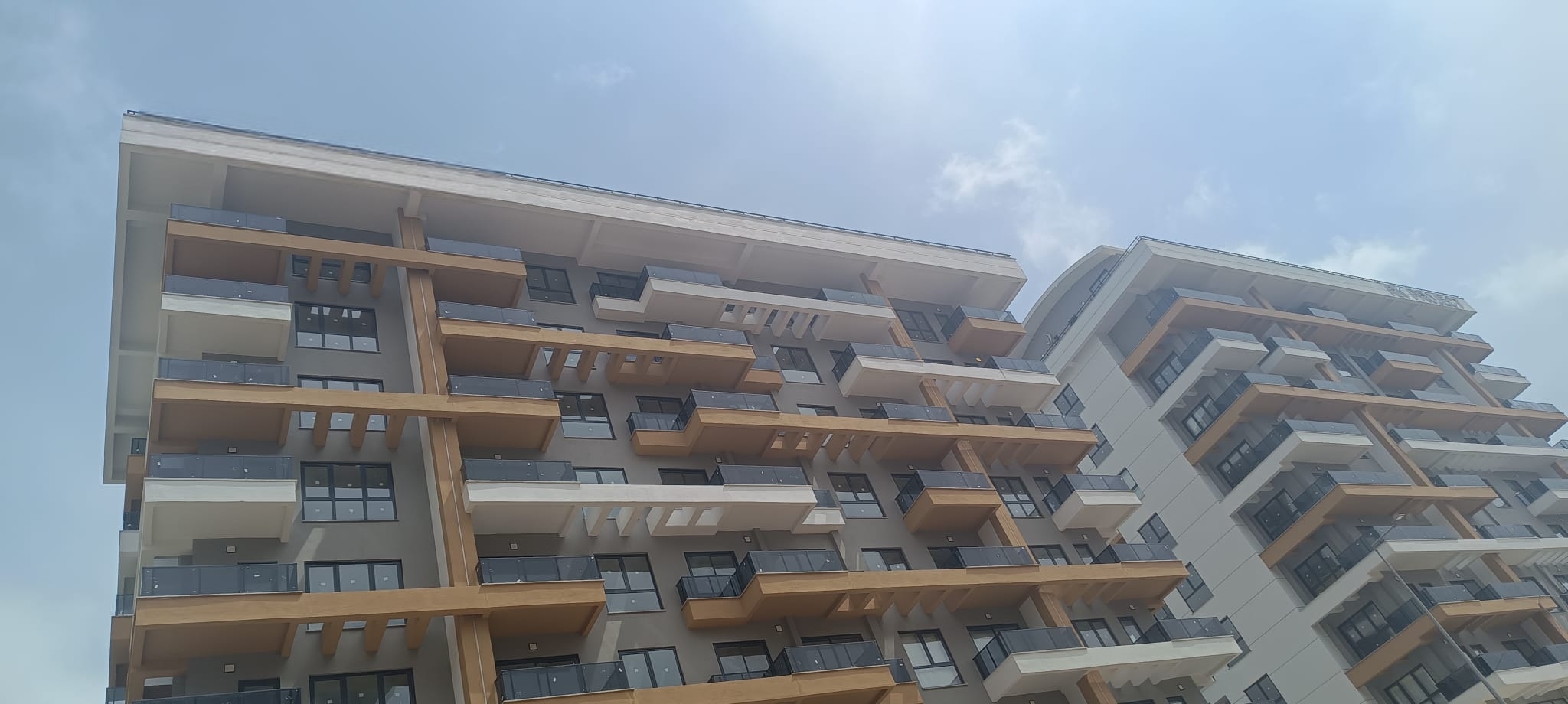 1+1 apartment in the center of Mahmutlar - affordable price, new building