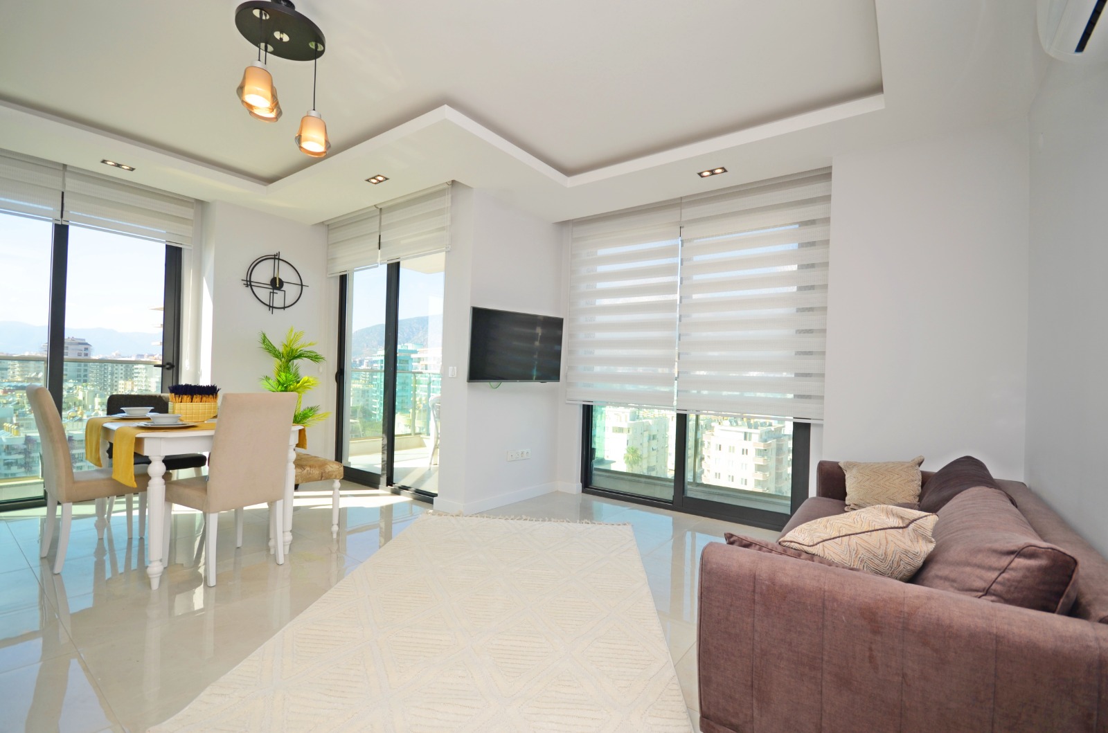 A 2-bedroom apartment on the first line in Mahmutlar – sea view, heated floors, from the owner