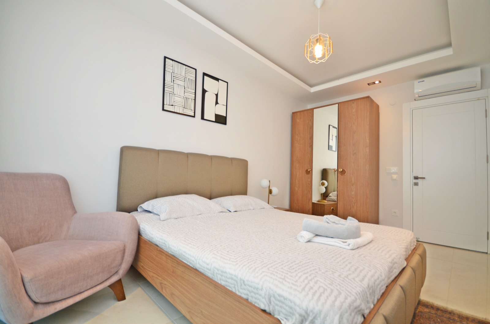 A 2-bedroom apartment on the first line in Mahmutlar – sea view, heated floors, from the owner