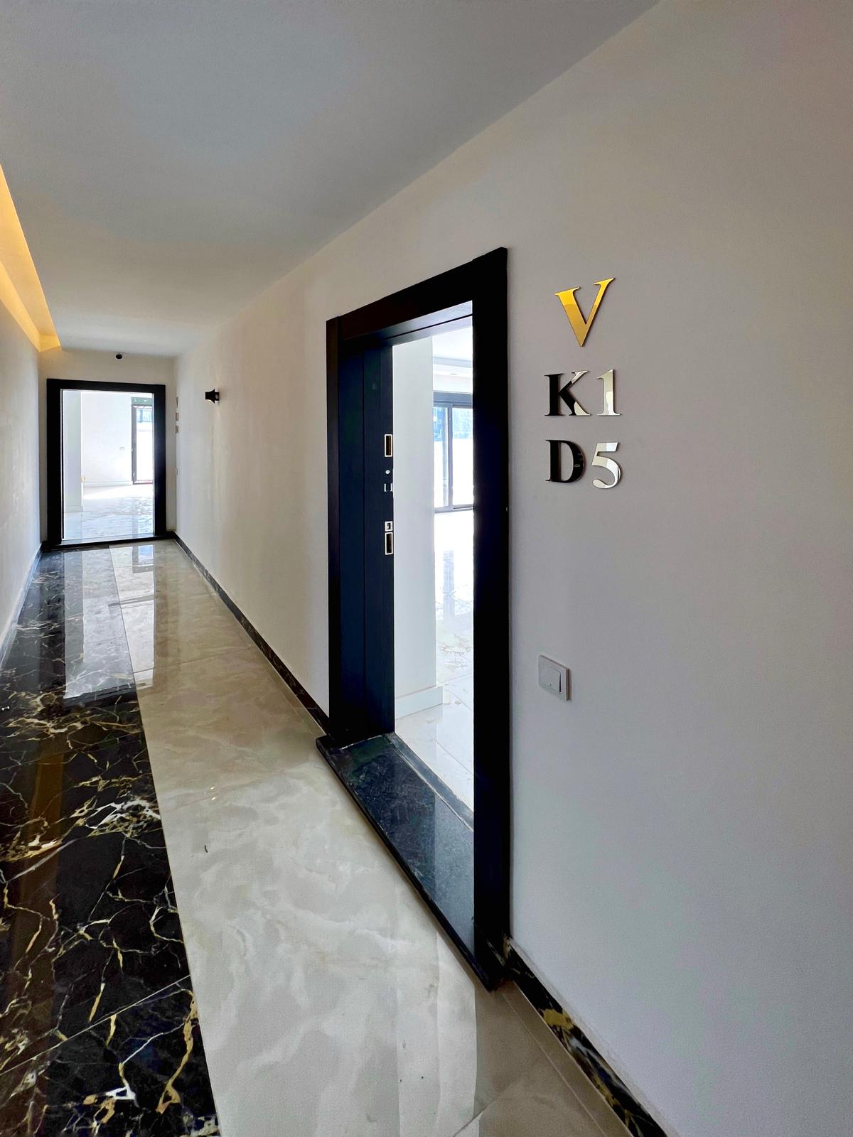 Hot offer: 1+1 apartment in Mahmutlar - south side, district center