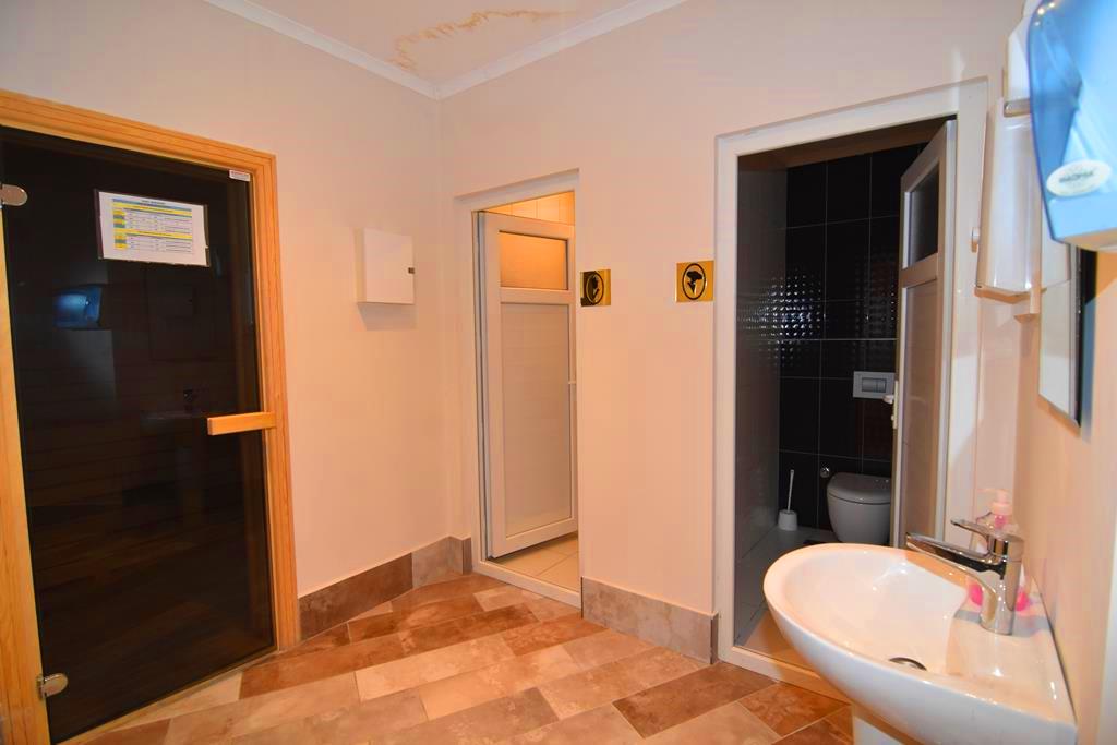 Квартира 1+1 70 м2 в Кестеле – с мебелью, балкон остеклен, 100 метров до моря