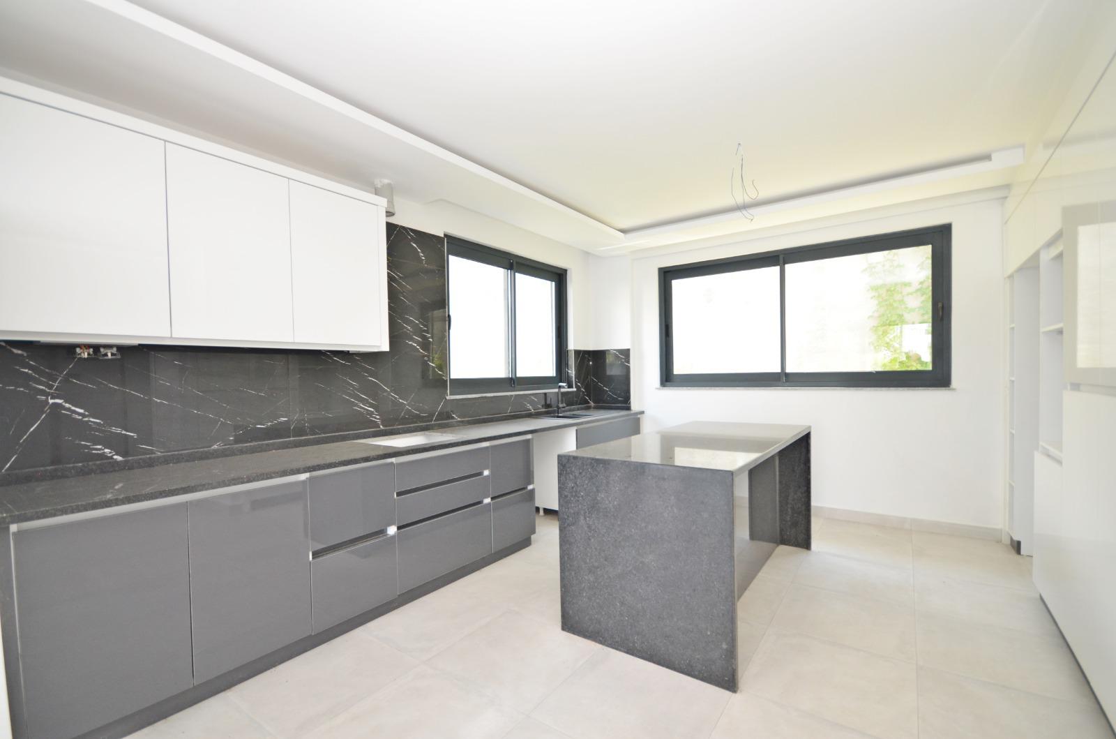 Садовый дуплекс 3+1 в Каргыджаке - собственный участок 300 м²