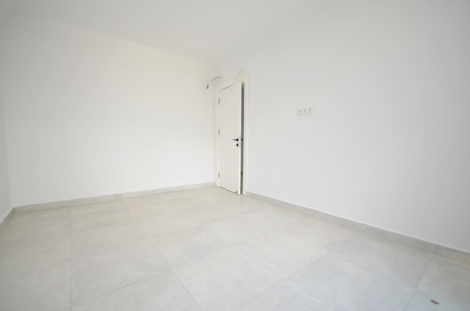Садовый дуплекс 3+1 в Каргыджаке - собственный участок 300 м²