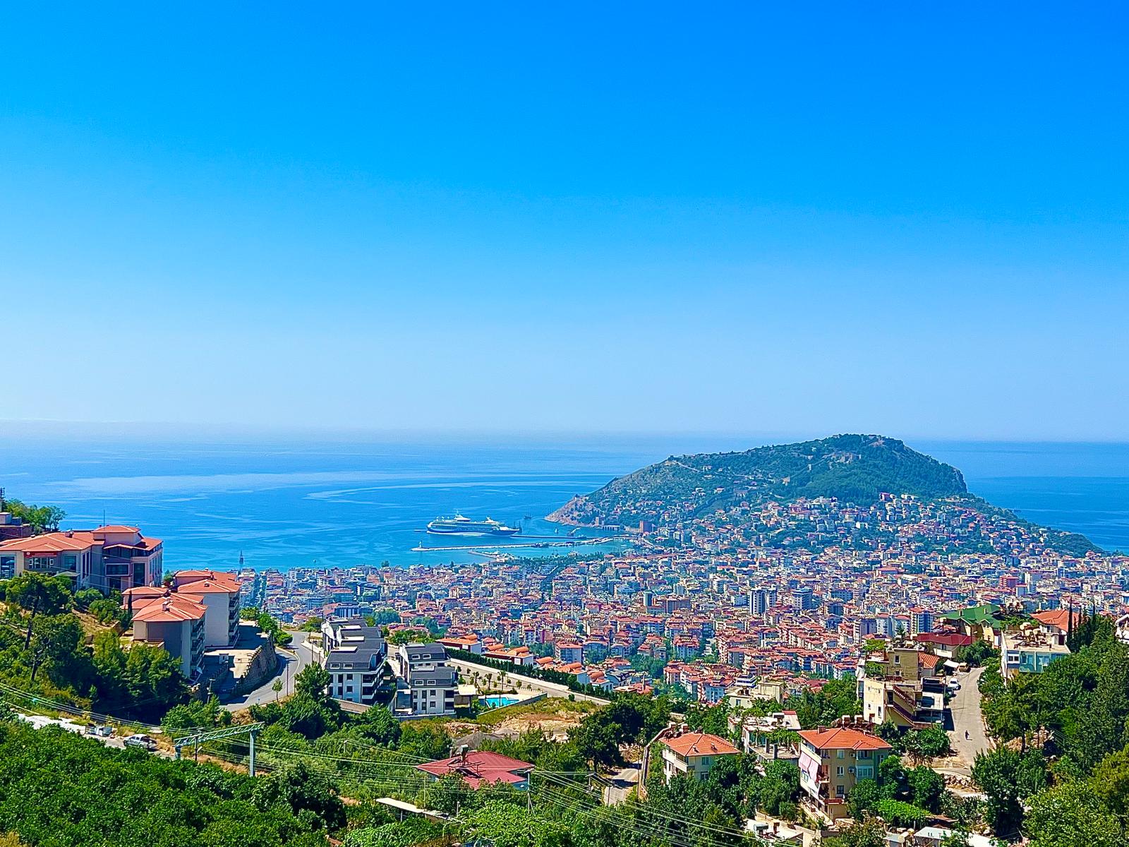 Luxury 4+1 villa in Alanya, Bektas mountain district - furnished, swimming pool, panoramic view