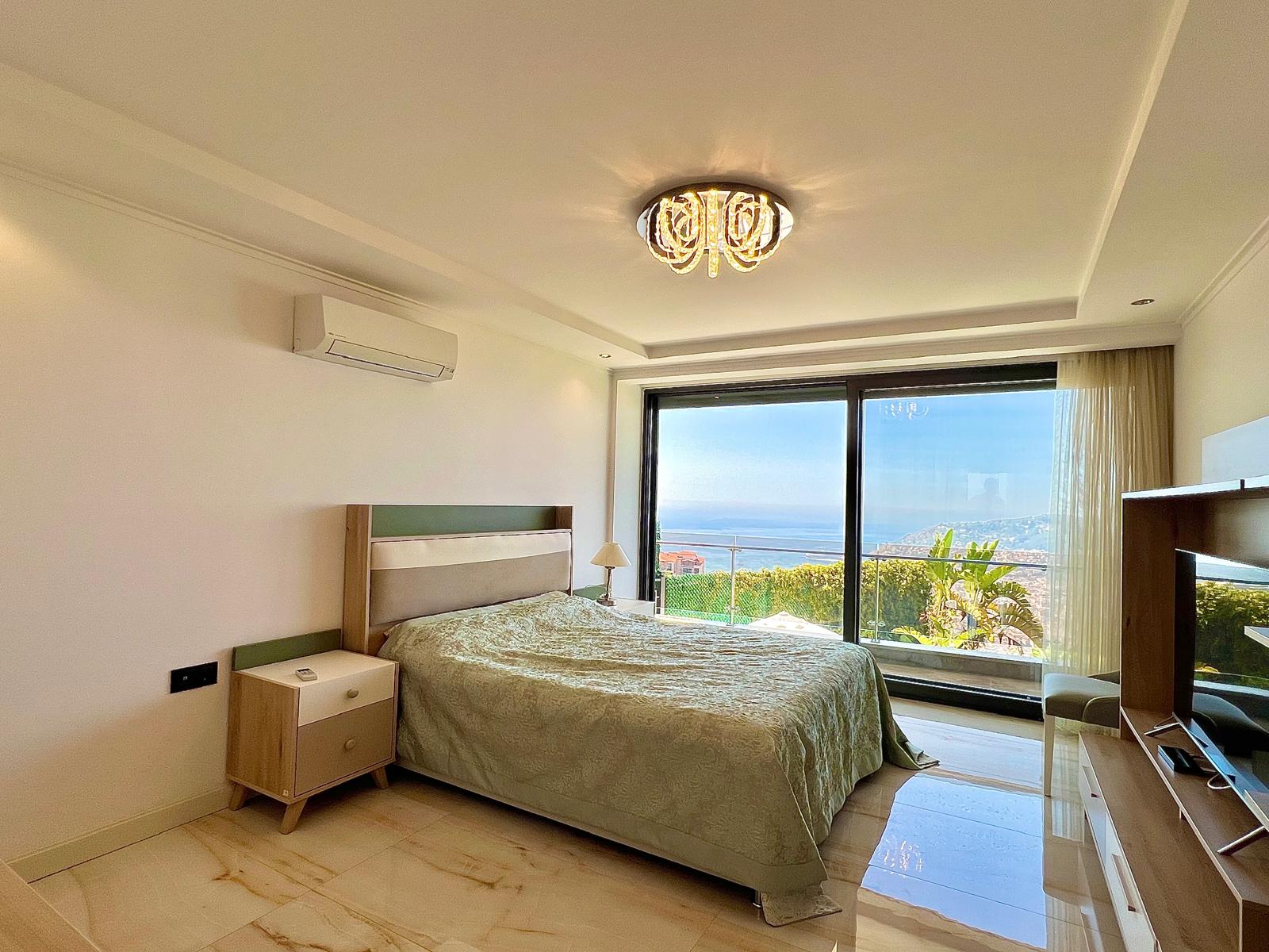 Alanya, Bektaş dağ bölgesinde lüks 4+1 villa - mobilyalı, yüzme havuzlu, panoramik manzaralı.