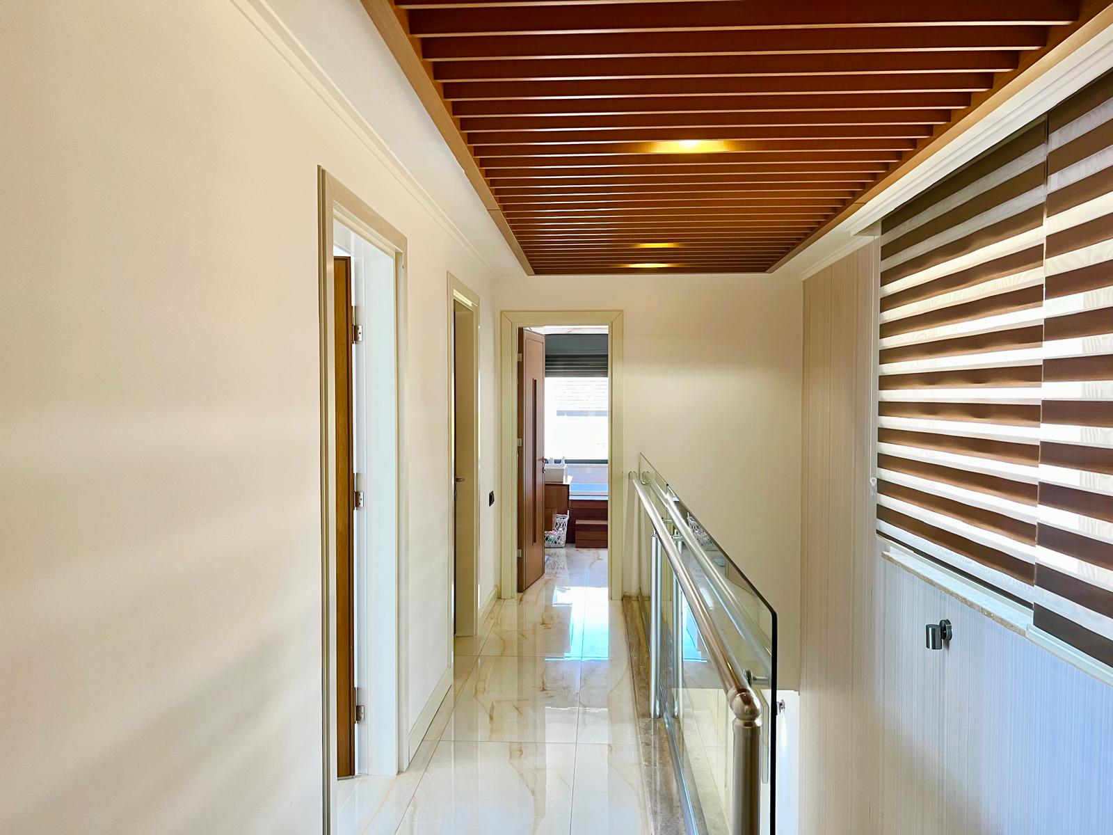 Alanya, Bektaş dağ bölgesinde lüks 4+1 villa - mobilyalı, yüzme havuzlu, panoramik manzaralı.
