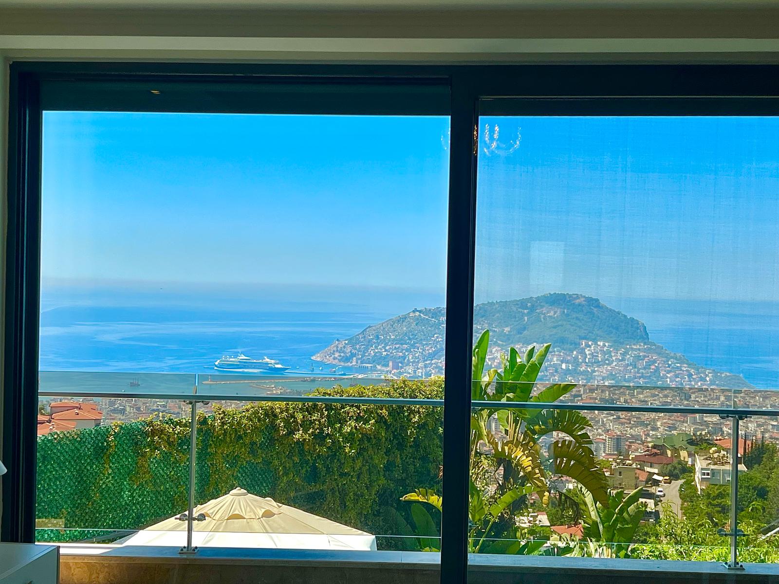 Alanya, Bektaş dağ bölgesinde lüks 4+1 villa - mobilyalı, yüzme havuzlu, panoramik manzaralı.