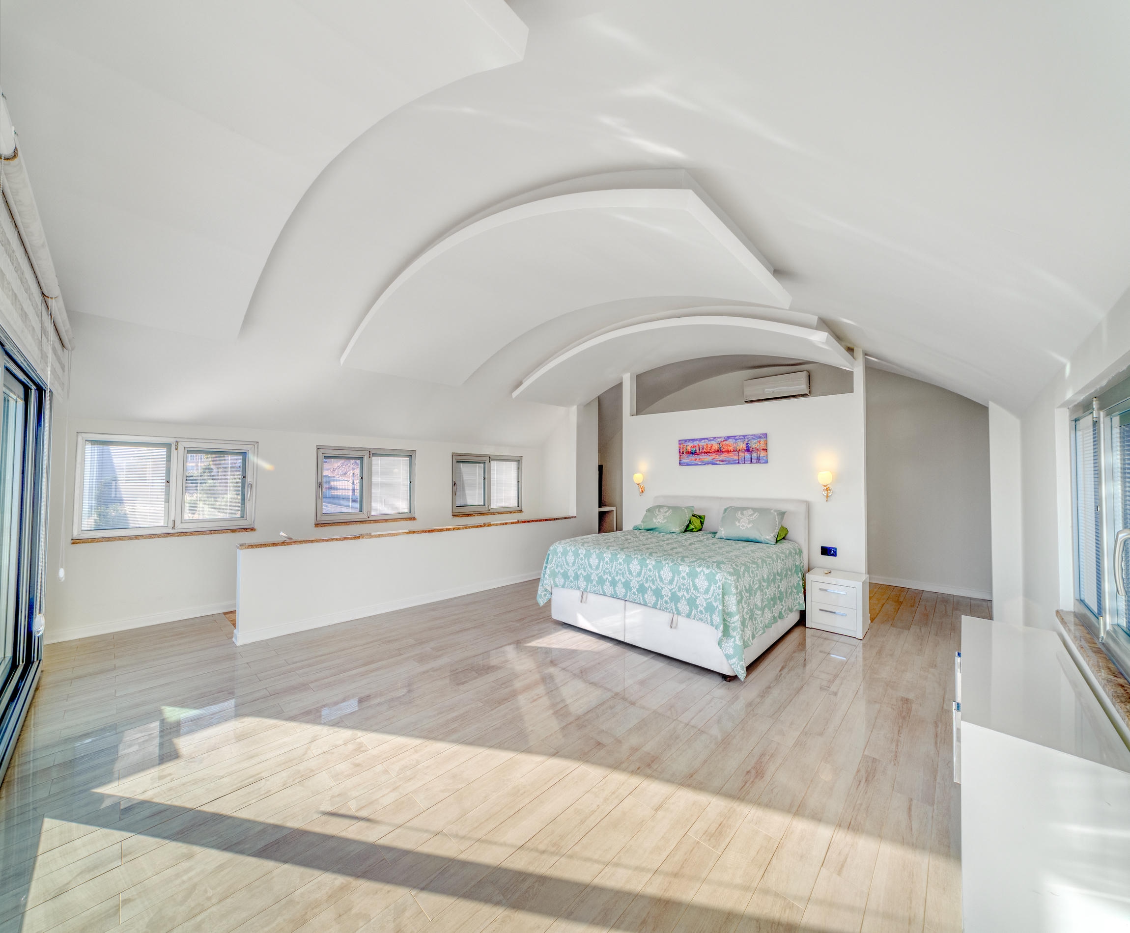 Триплекс-вилла 5+1 под гражданство и ВНЖ в Алании, Бекташ – с мебелью и панорамным видом
