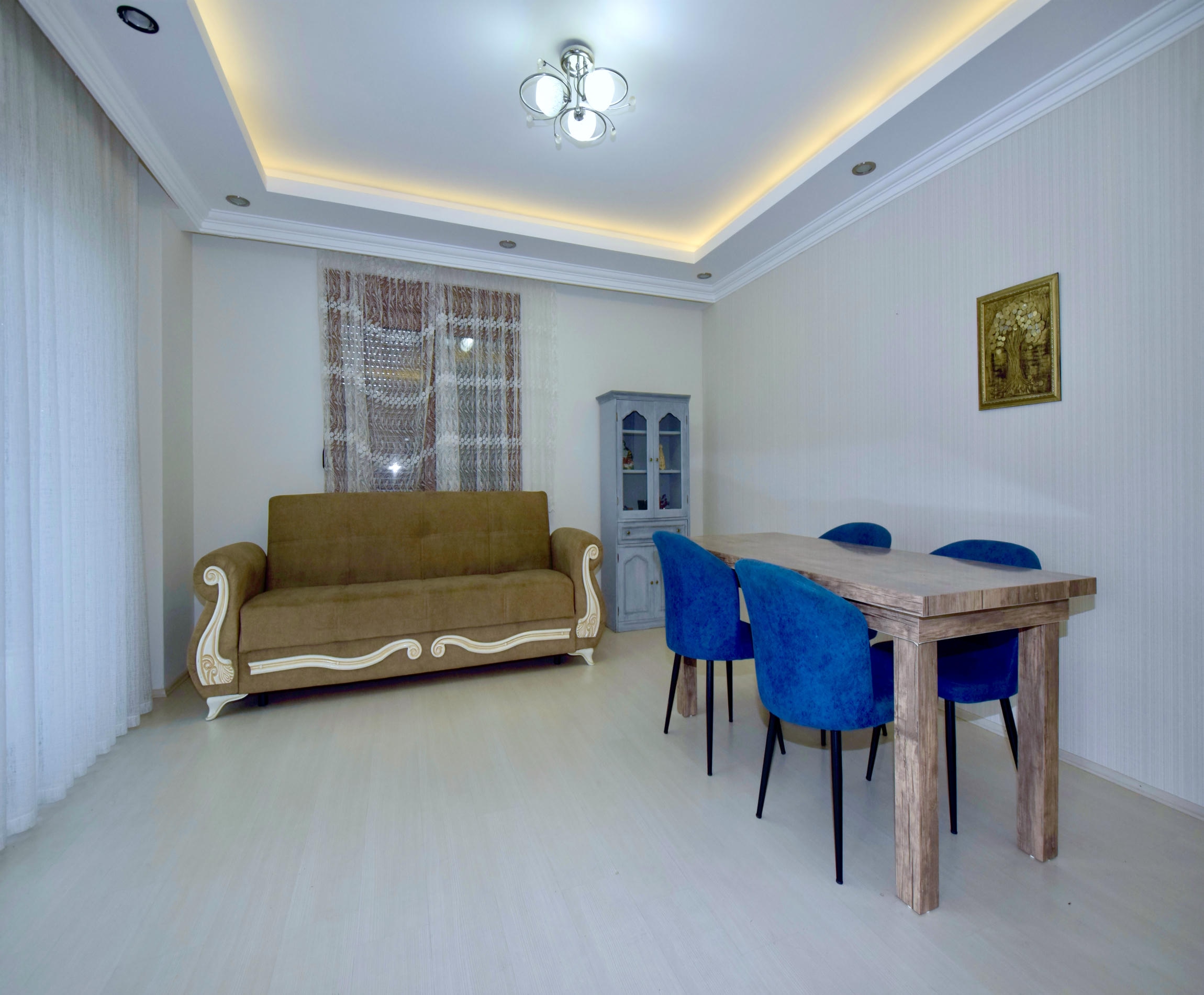 Квартира 2+1 в Газипаше - меблированная, остекленный балкон