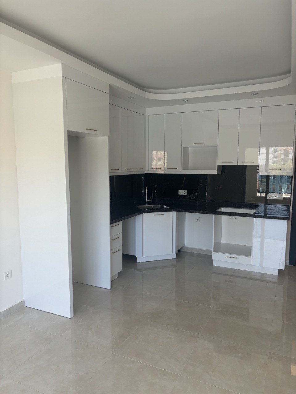 Квартира 1+1 в Газипаше - от собственника, вид на бассейн, доступная цена
