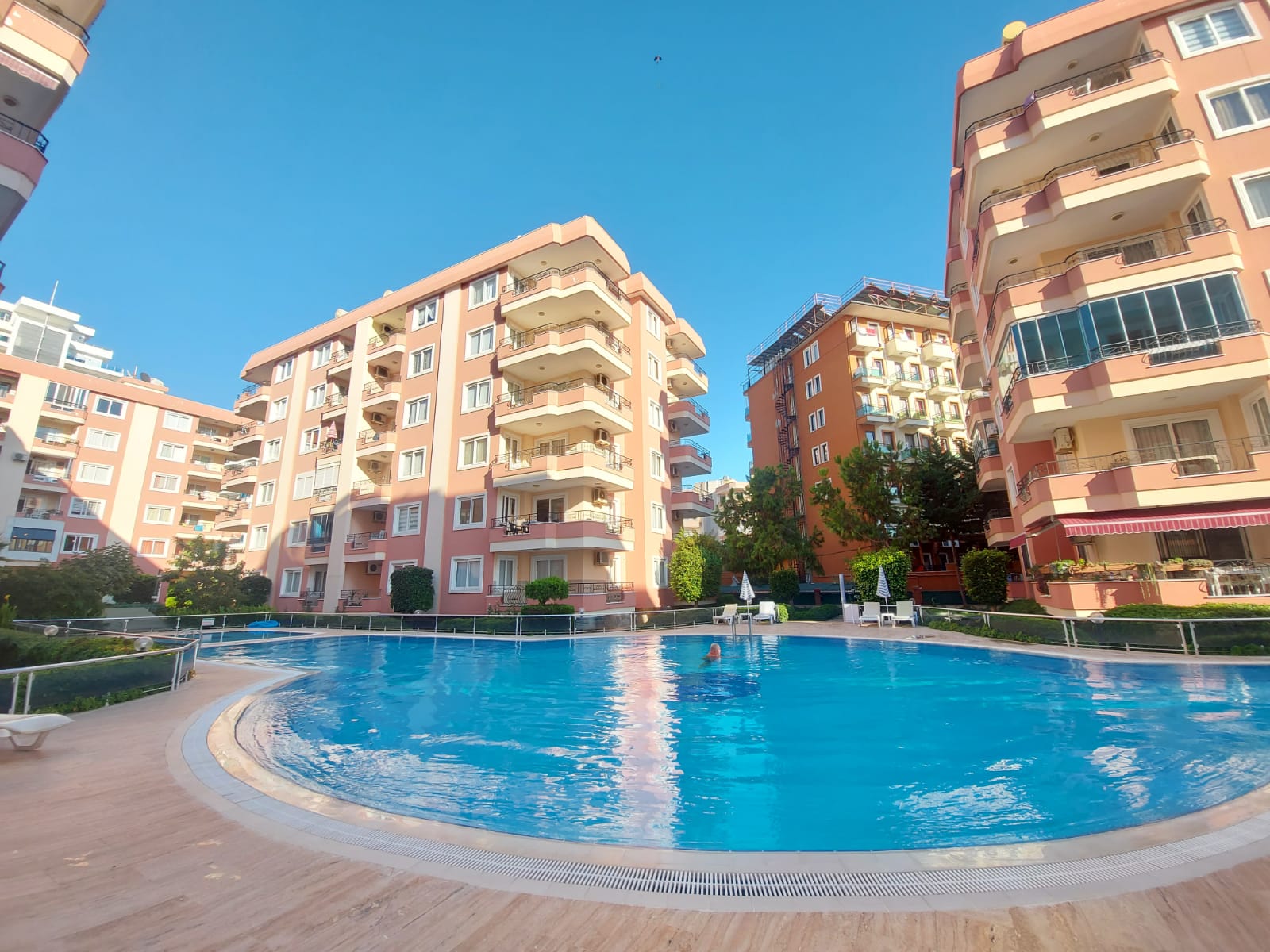 Linear 3+1 apartment on the first line in Mahmutlar - furnished, direct sea view
