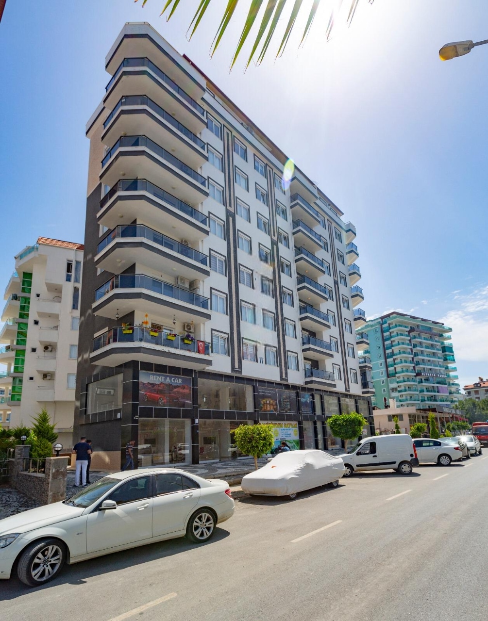 A furnished two-level 3+1 apartment in Mahmutlar – two glazed balconies and a panoramic sea view