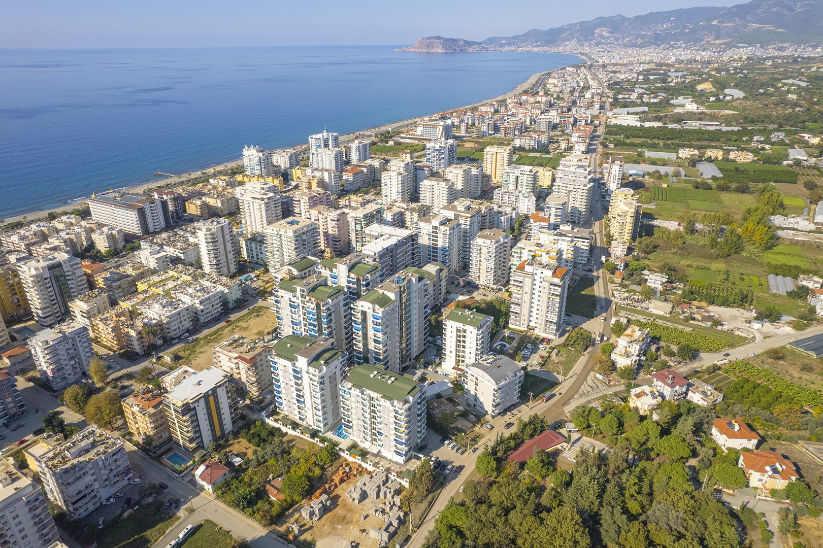 Пентхаус-дуплекс 4+1 в Махмутларе - мебель, престижный комплекс, 350 метров до моря