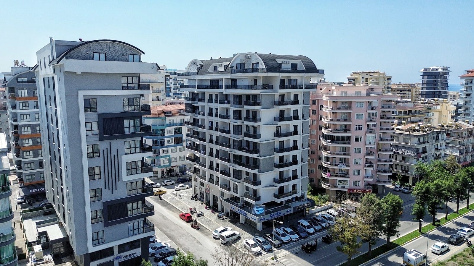 Mahmutlar'da 2+1 Dubleks Çatı Katı Daire – Eşyalı ve Dağ Manzaralı, Merkeze Yakın