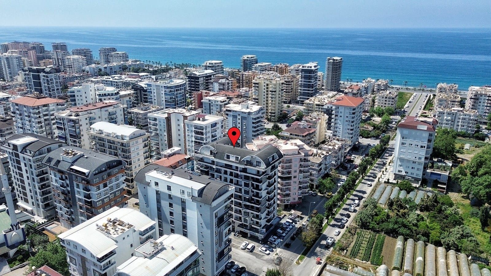 Mahmutlar'da 2+1 Dubleks Çatı Katı Daire – Eşyalı ve Dağ Manzaralı, Merkeze Yakın