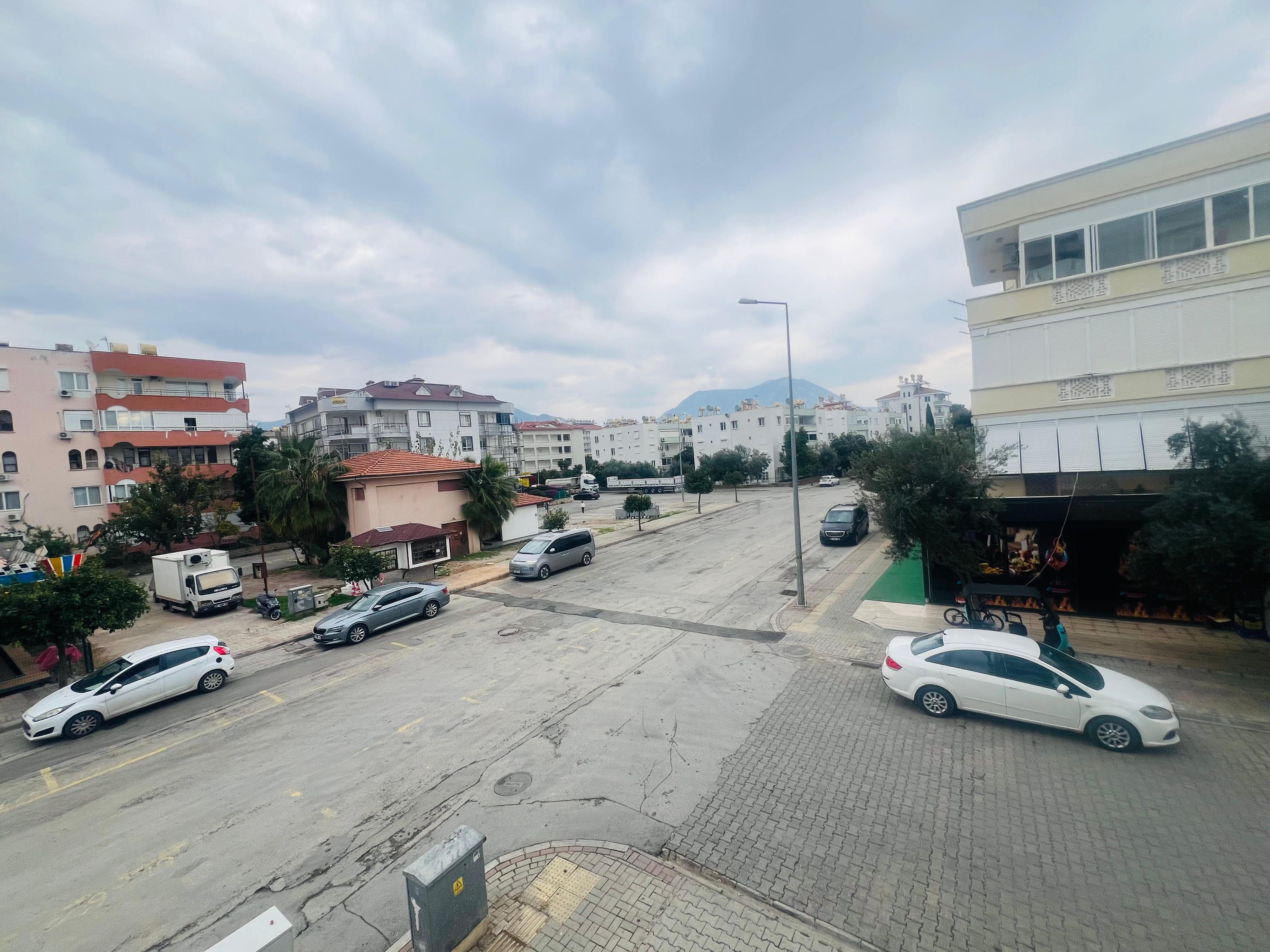 Квартира 2+1 в районе Оба - 300 метров до моря, подходит под ВНЖ