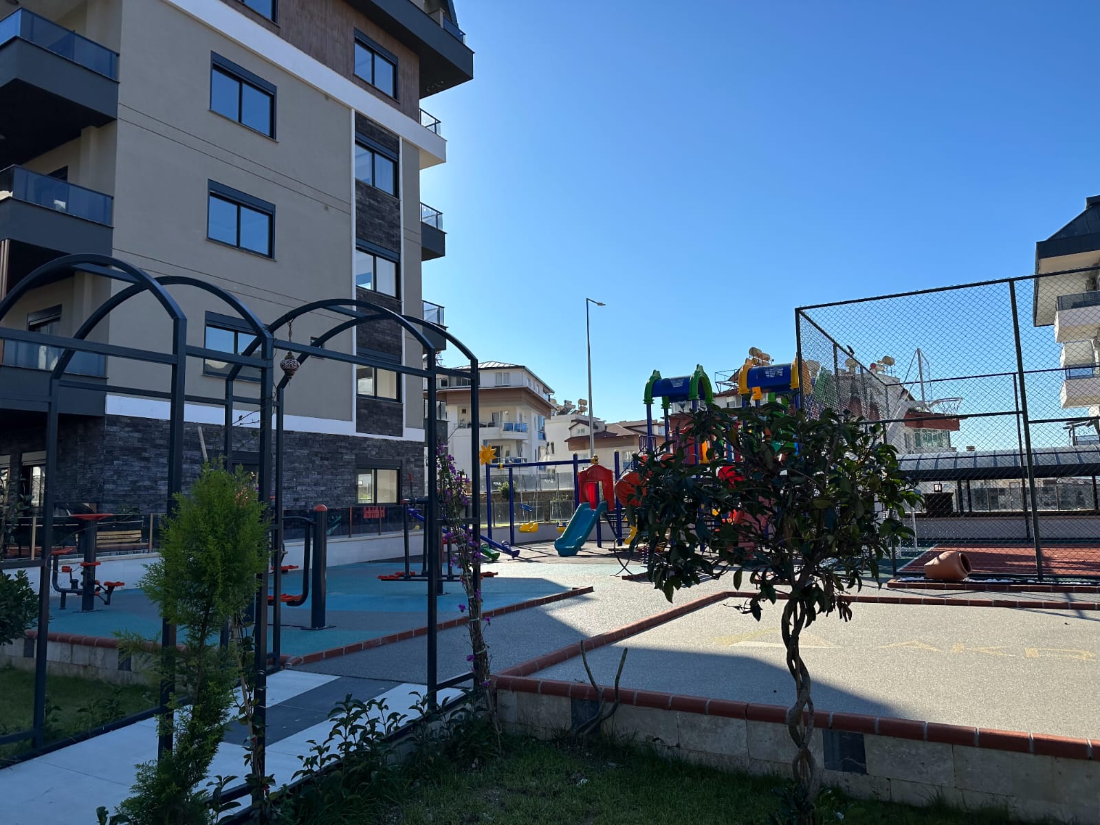 Квартира 1+1 в районе Оба с чистовой отделкой