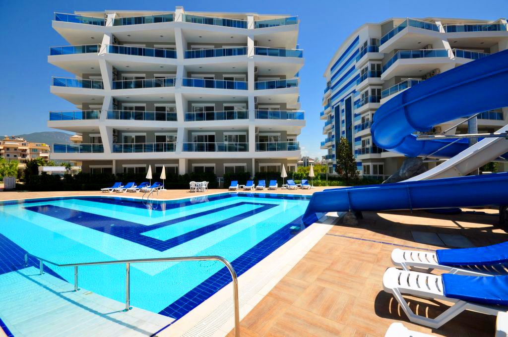 Oba bölgesinde 1+1 daire – eşyalı ve geniş teraslı