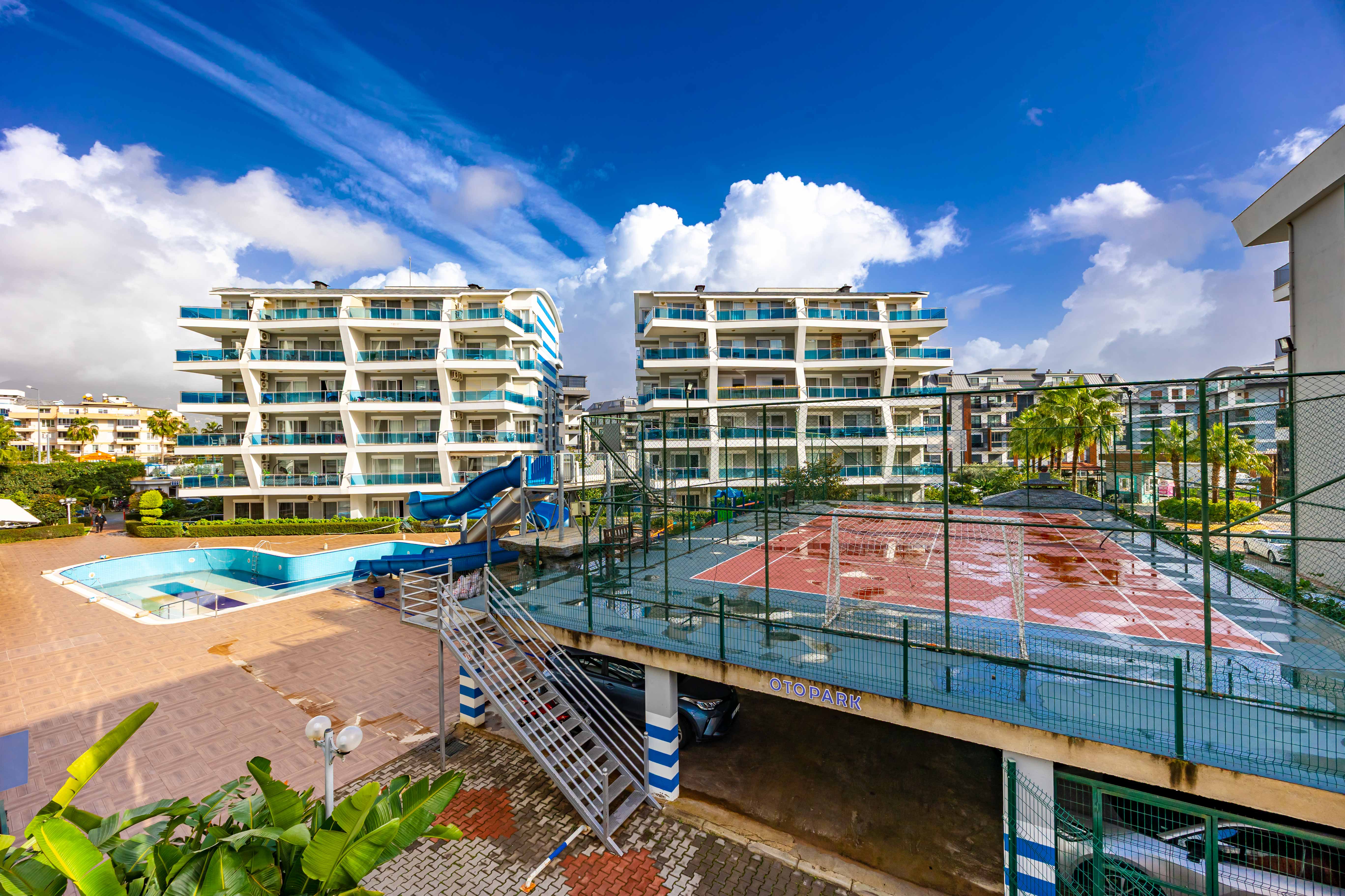 Oba bölgesinde 1+1 daire – eşyalı ve geniş teraslı