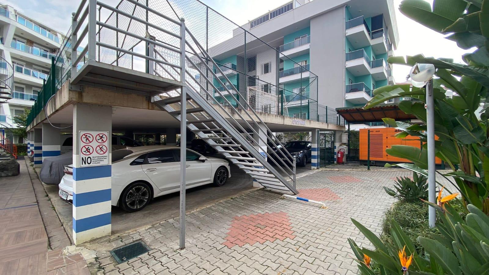 Oba bölgesinde 1+1 daire – eşyalı ve geniş teraslı