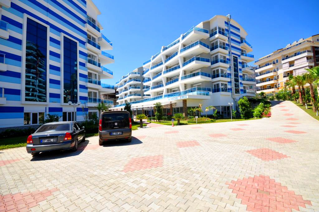 Oba bölgesinde 1+1 daire – eşyalı ve geniş teraslı