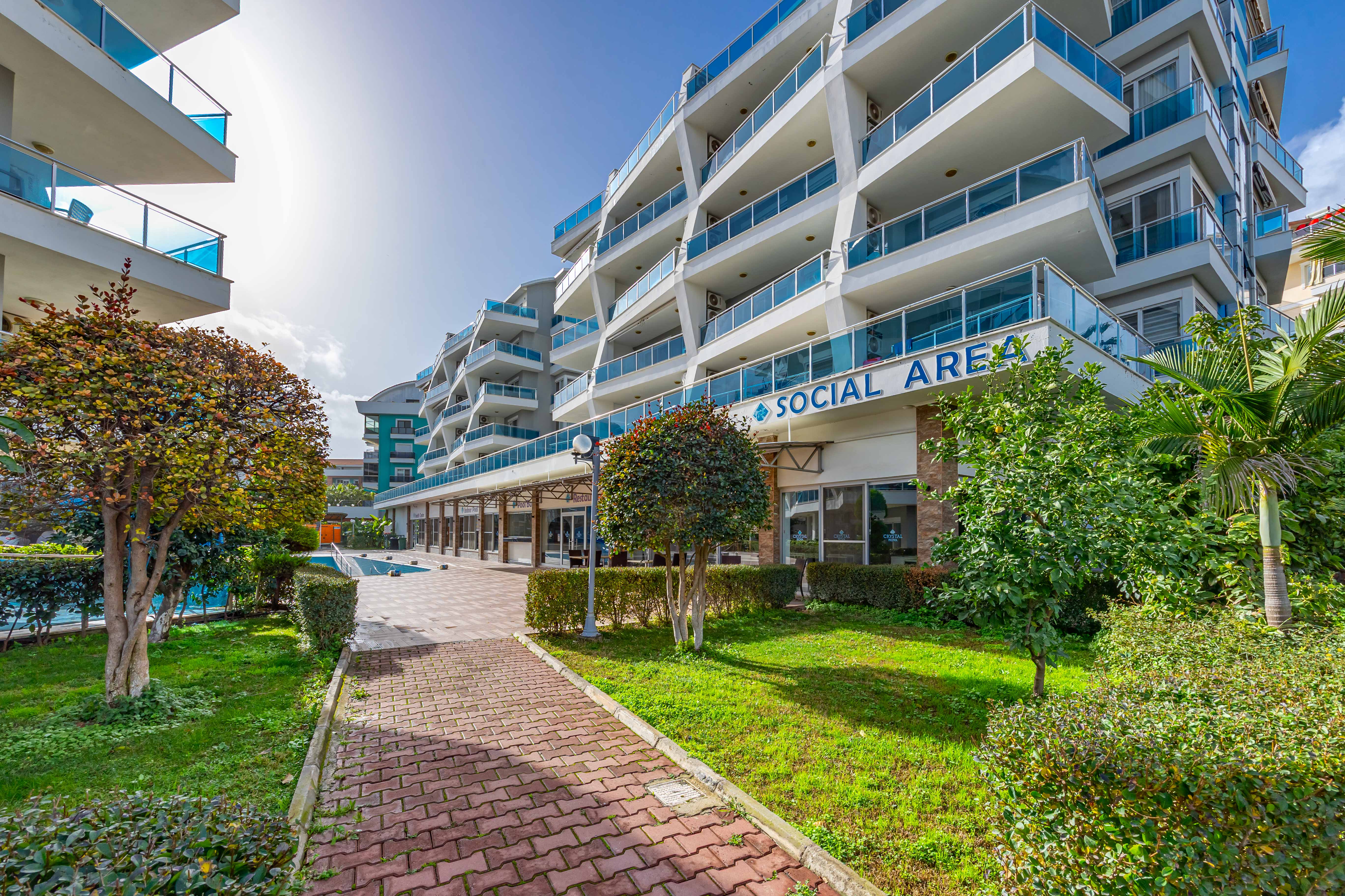 Oba bölgesinde 1+1 daire – eşyalı ve geniş teraslı
