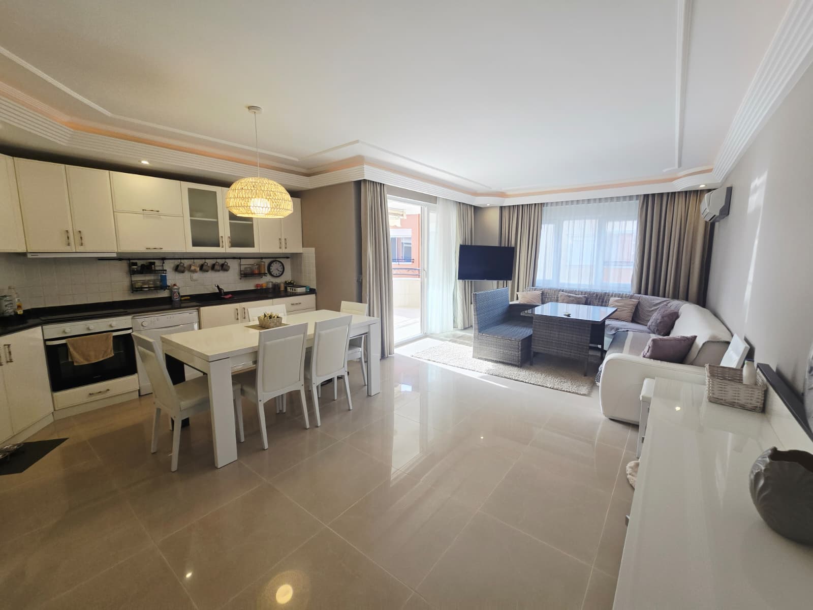 2+1 apartment with a residence permit in the Oba district - furnished, mountain views, comfortable residence