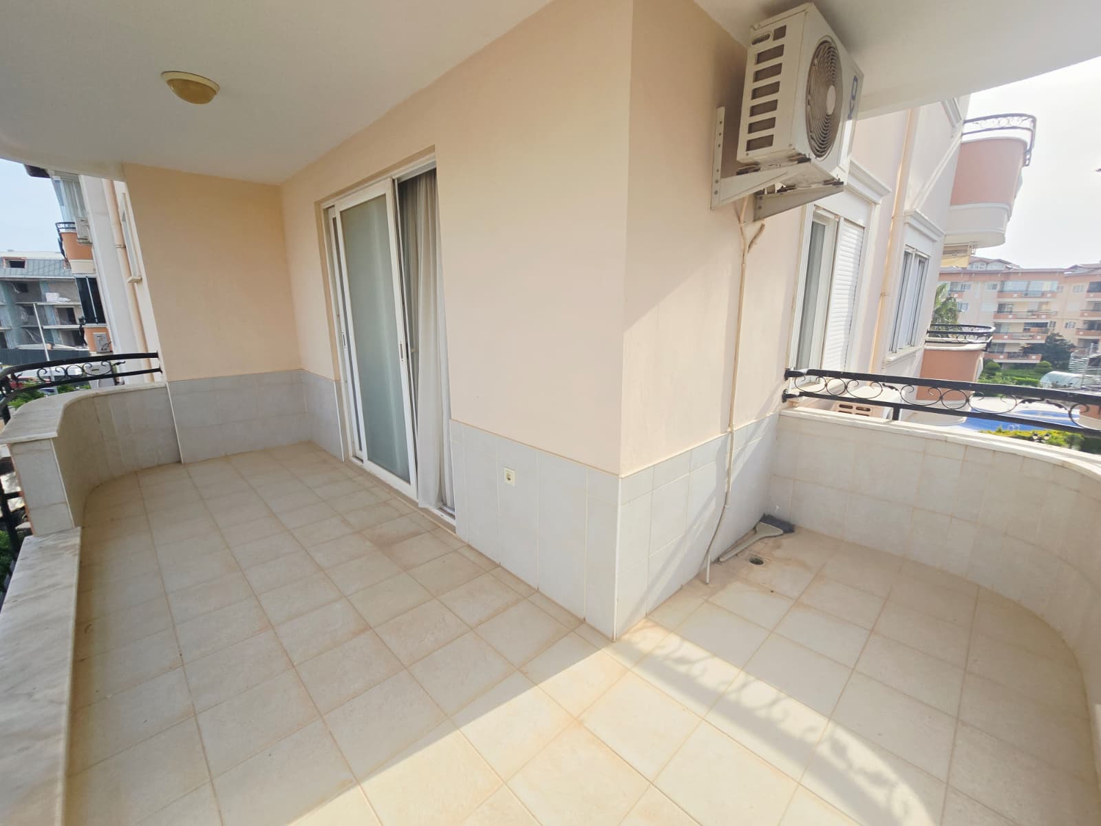2+1 apartment with a residence permit in the Oba district - furnished, mountain views, comfortable residence