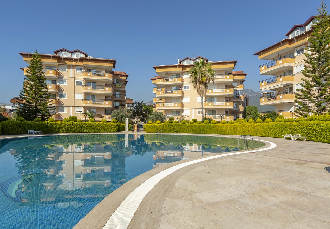 2+1 apartment with a residence permit in the Oba district - furnished, mountain views, comfortable residence