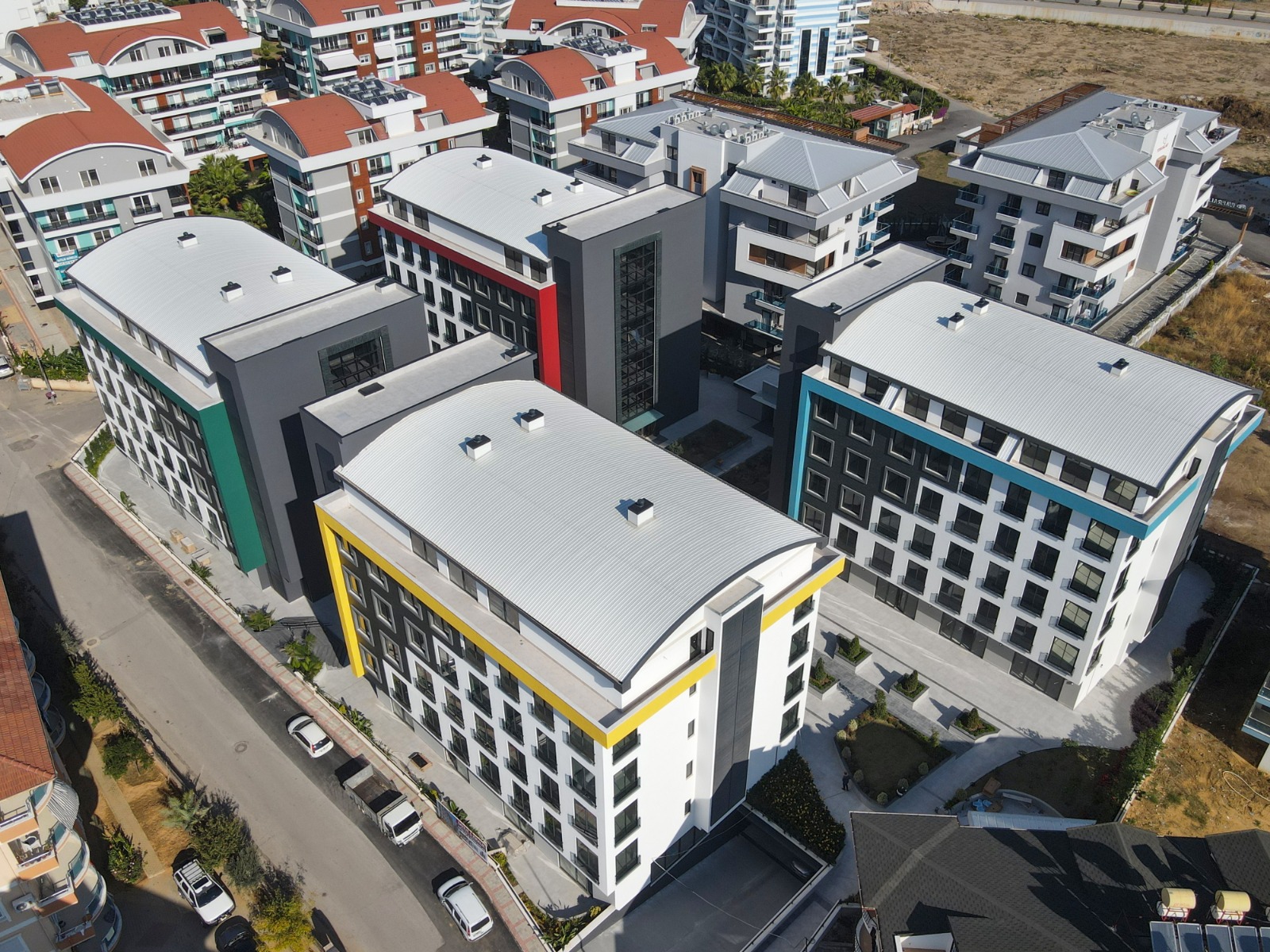 Современный офис 85 м² в районе Оба - современный бизнес-центр