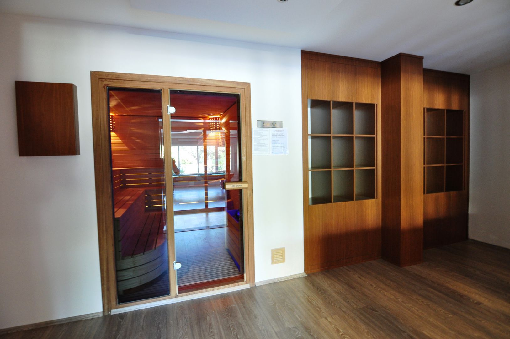 1+1 apartment in Mahmutlar – new furniture, 70 m², glazed balcony, sea and mountain views