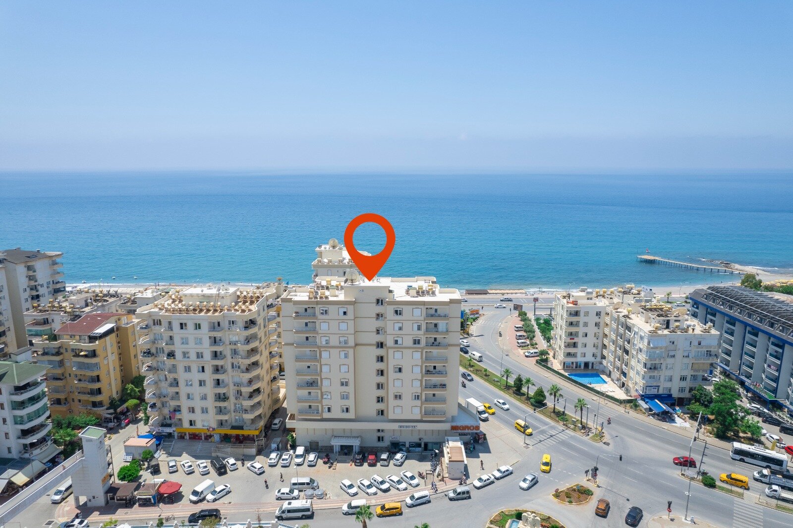 Alanya'nın Tosmur ilçesinde, deniz kenarında 2 yatak odalı bir daire – oturma izni için uygundur.